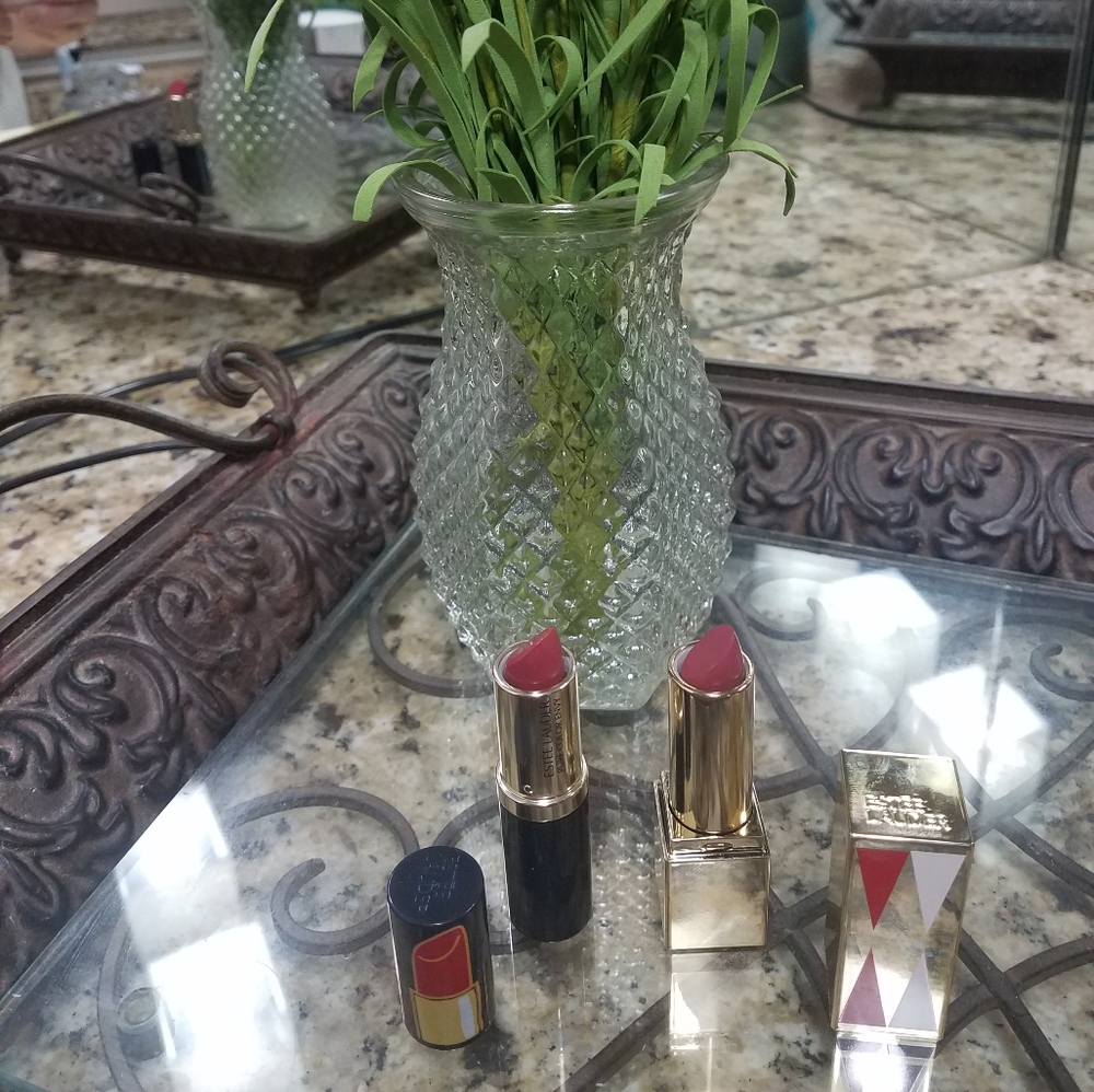 EL Rebellious Rose Lipstick (2)- w/ a 3rd FREE!